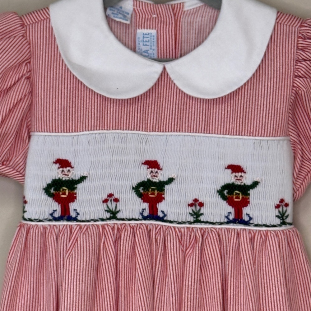 Vive La Fete: Girls Red / White Hand Smocked Holiday Elf Dress, Size 4 - Picture 3 of 10